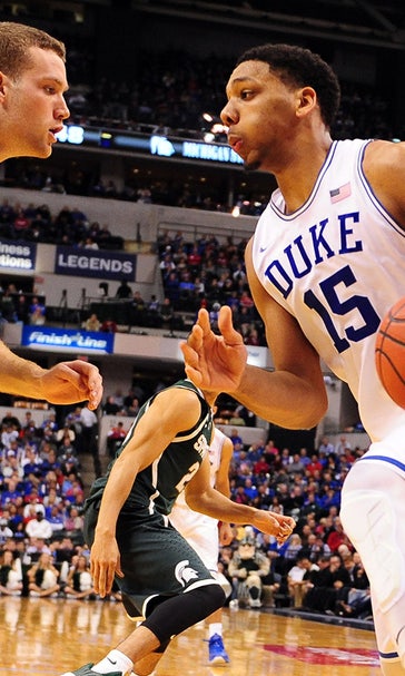 How is Duke utilizing freshman center Jahlil Okafor on offense?